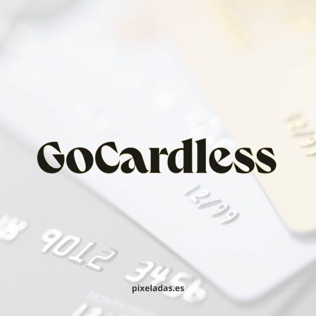 Automatiza cobros con GoCardless y domiciliación SEPA. Compara tarifas con Stripe y descubre la integración con Holded para una gestión financiera eficiente.